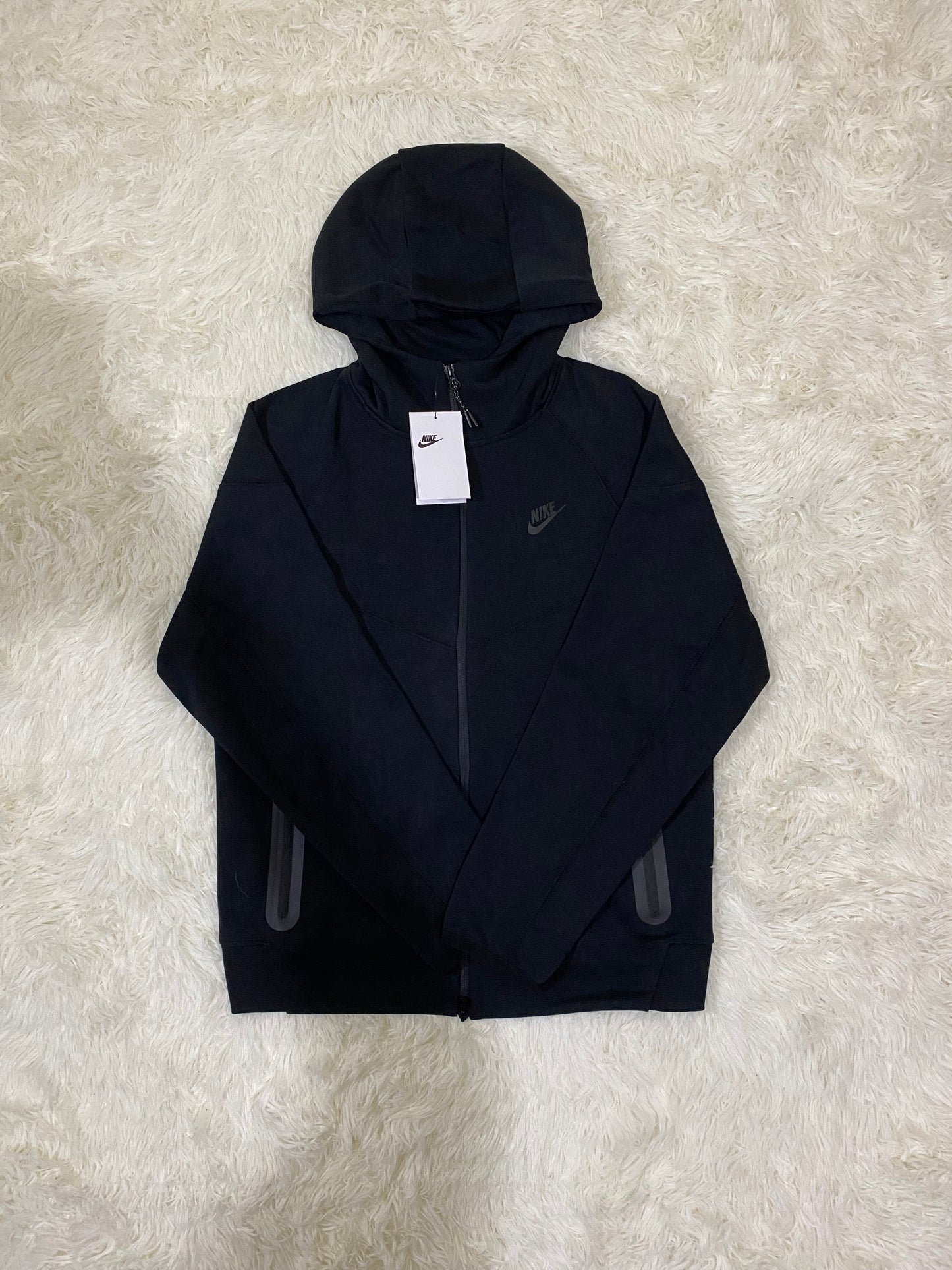 NIKE TECH FLECCE📢