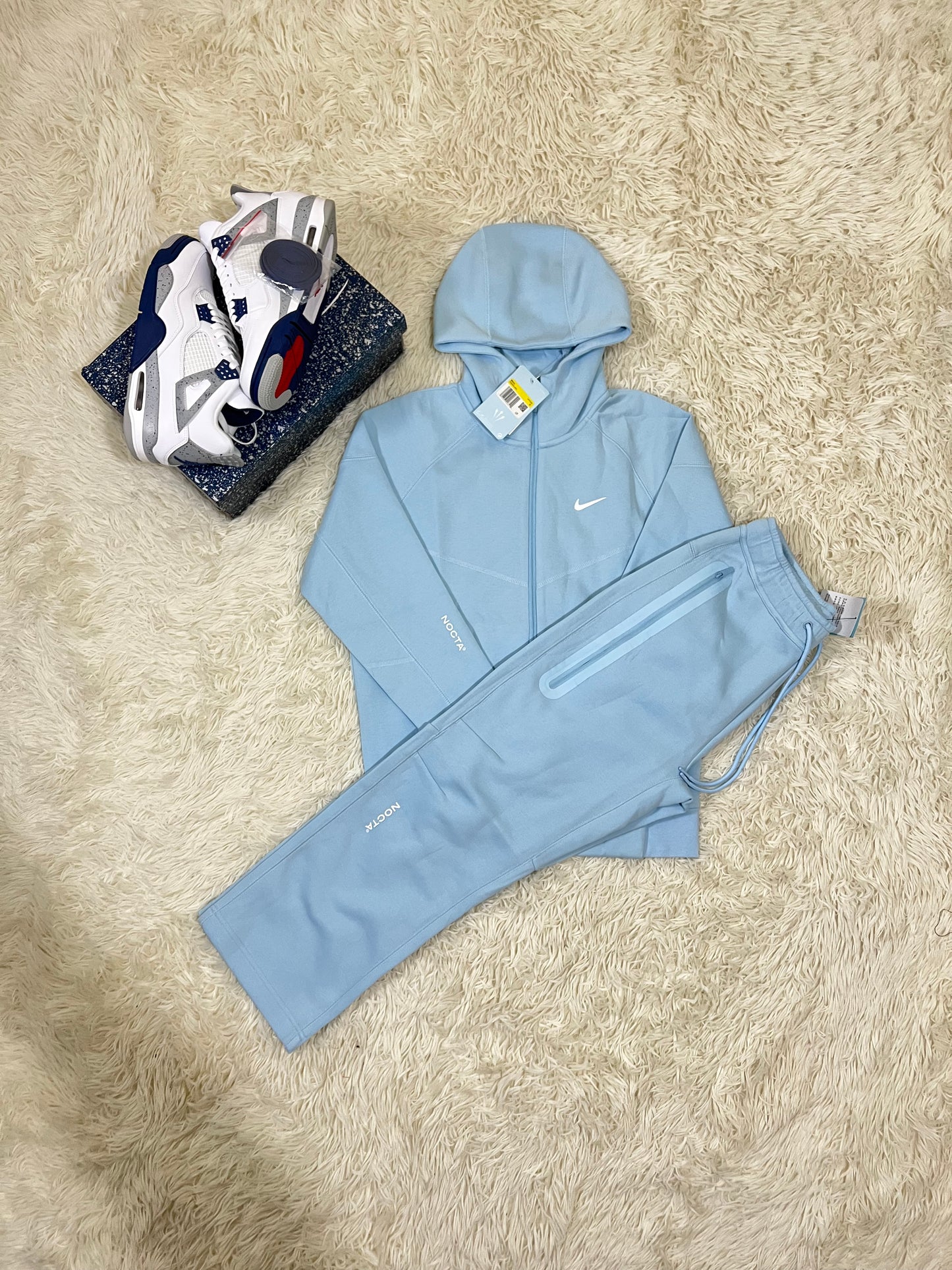 CONJUNTO NIKE TECH NOCTA X DRAKE