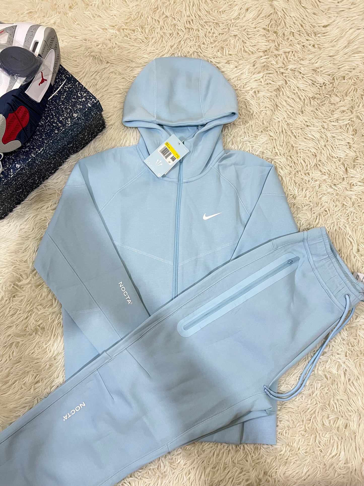 CONJUNTO NIKE TECH NOCTA X DRAKE