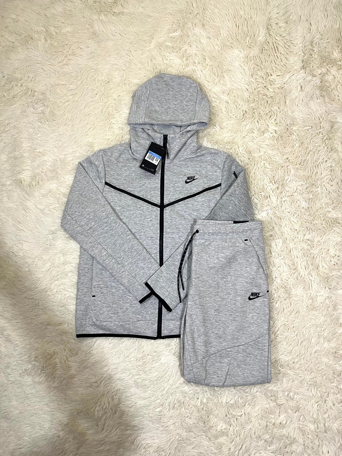 CONJUNTOS NIKE TECH FLECCE🌟