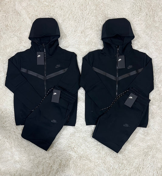 CONJUNTOS NIKE TECH FLECCE🌟